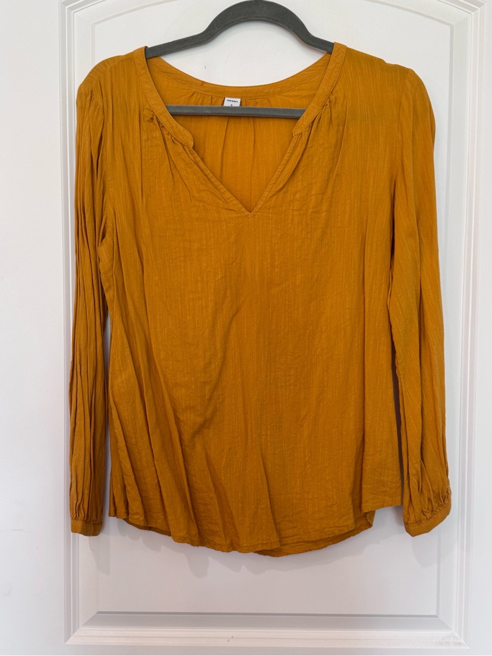 Old Navy Women's Long-Sleeve V-Neck Tunic in Mustard Gold
